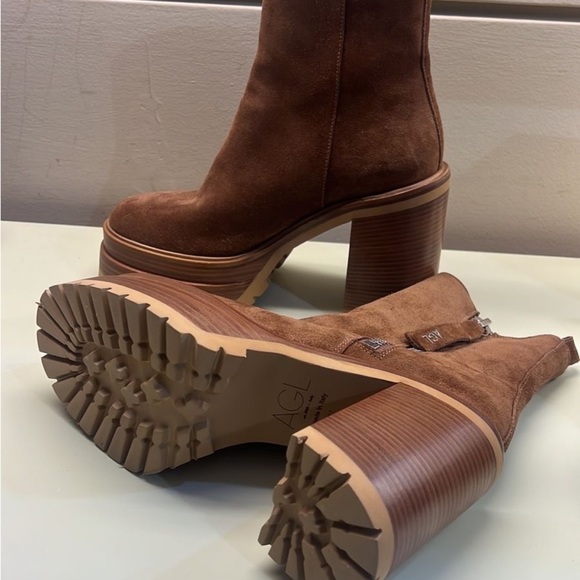 AGL MADE IN ITALY LEATHER SUEDE Brown Heeled Boots with Chunky Platform - Picture 8 of 8